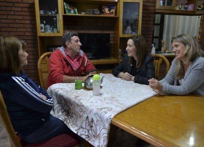 Sigue la exposici�n de candidatos: Vidal volvi� a mostrarse con Gladys Gonz�lez en un distrito amigo