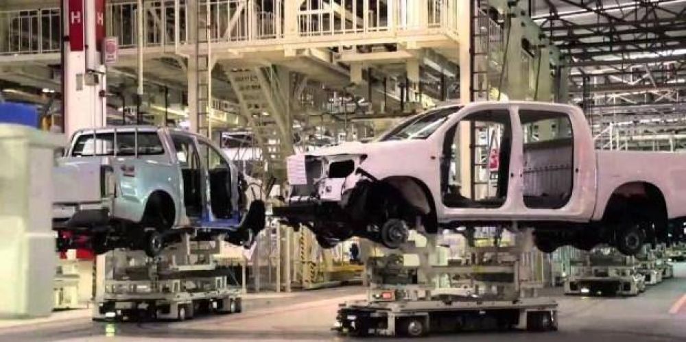 Toyota anunci� que crear� 1800 puestos de trabajo en Z�rate y aumentar� la producci�n un 30 por ciento