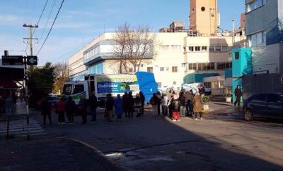 Jubilados protestaron en el HPC porque temen que se corte la atenci�n a afiliados a Pami
