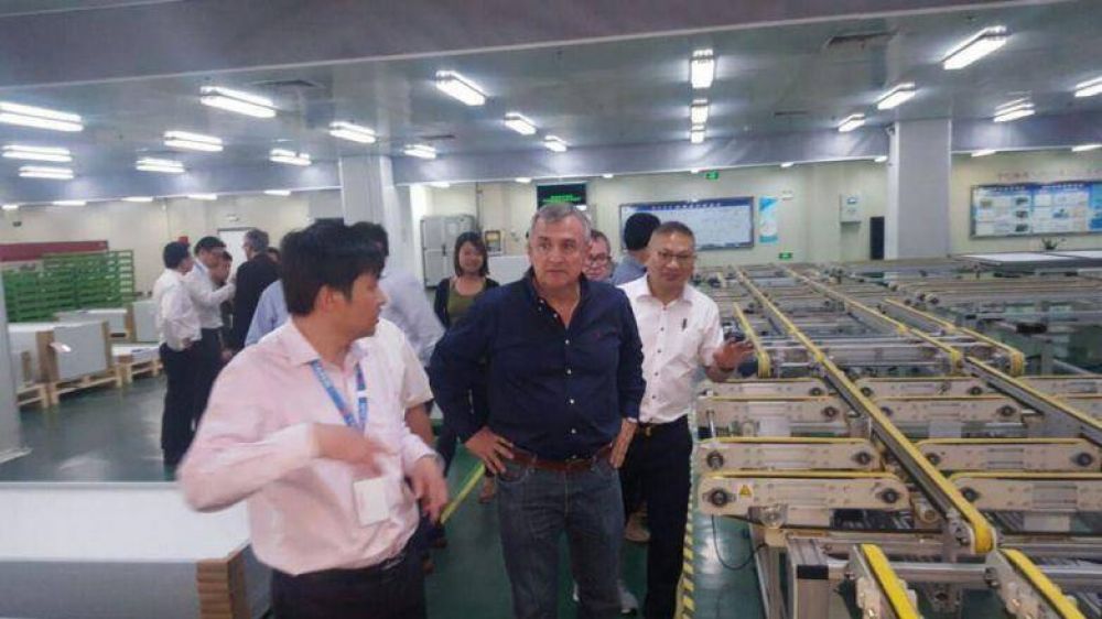 VISITA A LA F�BRICA DE PANELES SOLARES