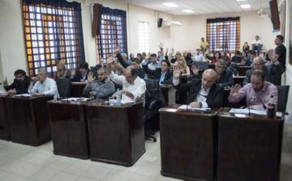 Por mayor�a, aprobaron las cuentas del 2016 de Grindetti