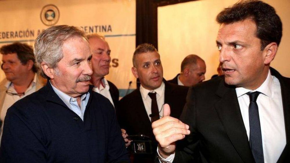 Las dudas de Felipe: primero dijo que se quedaba, despu�s blanque� que pens� en irse