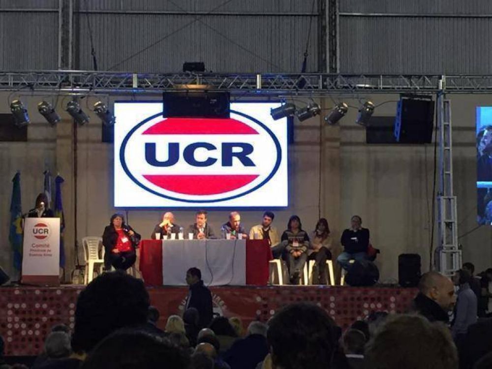 La Convenci�n Radical deline� el accionar electoral y Baradero estuvo presente