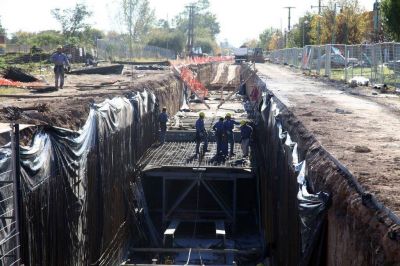 Desv�os en el tr�nsito por obras hidr�ulicas