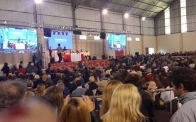 Salvador llam� a fortalecer Cambiemos en la Convenci�n Radical en Berisso