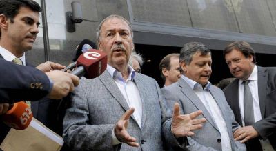 Gobernadores buscan otro polo de poder en el PJ