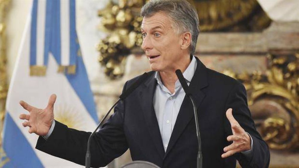 El Gobierno y la CGT avanzan en un pacto para moderar la suba del salario m�nimo