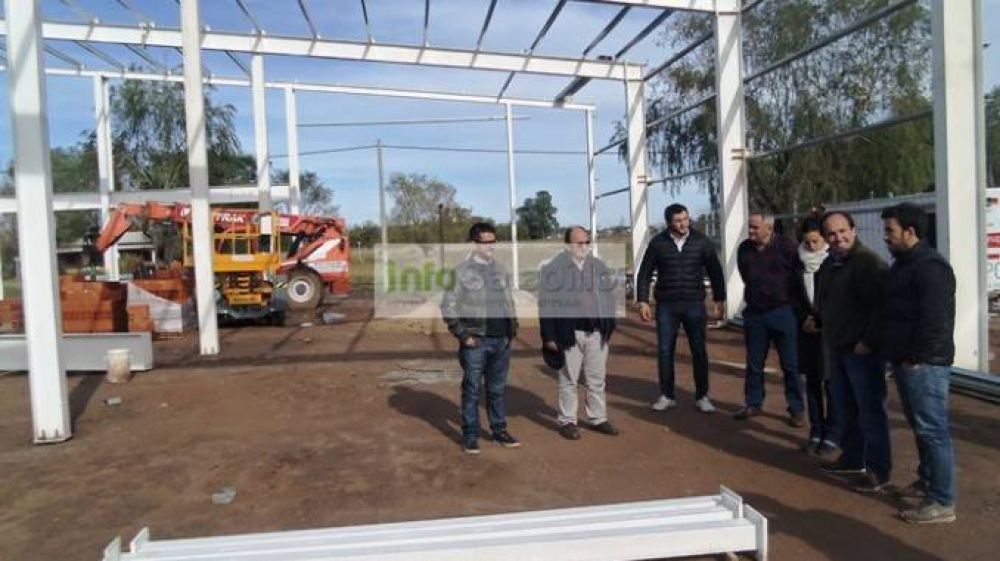 Salom�n visit� la obra de Cicar� Helic�pteros