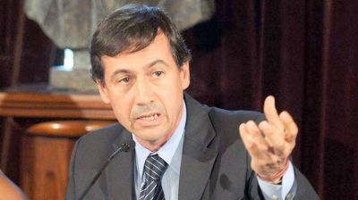Naidenoff: �Insfr�n habla de una provincia de prosperidad que no existe�