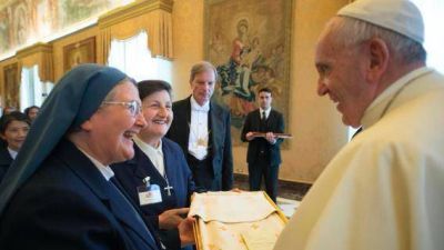 Bergoglio a las monjas: no se resignen por la disminuci�n de las vocaciones