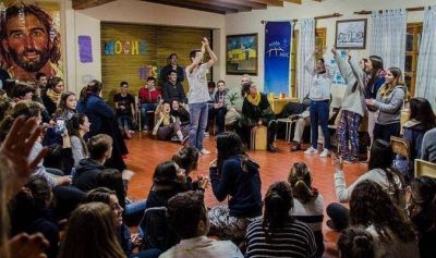 Mons. Juan Rub�n Mart�nez: �Los pastores tenemos que acompa�ar a los laicos en la vida p�blica�