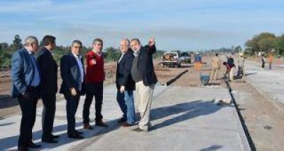 Avanzan en la construcci�n de la avenida Costanera