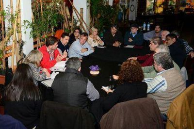 El �acuerdo program�tico� que promueve el PJ se firmar� los primeros d�as de junio