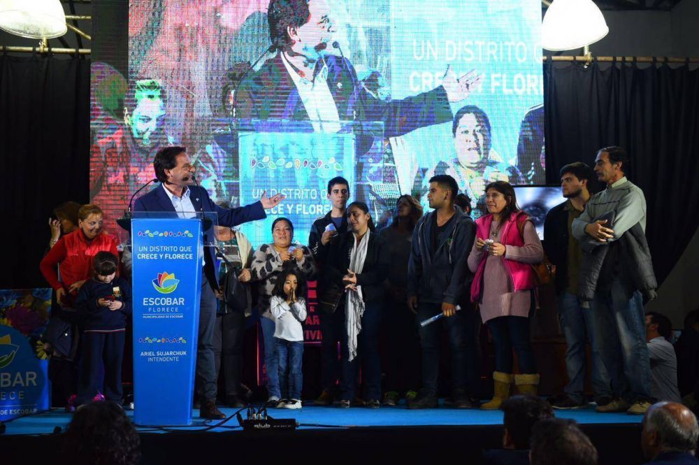 Se realiz� el primer sorteo del PEV y 94 familias de Escobar acceder�n a la vivienda propia