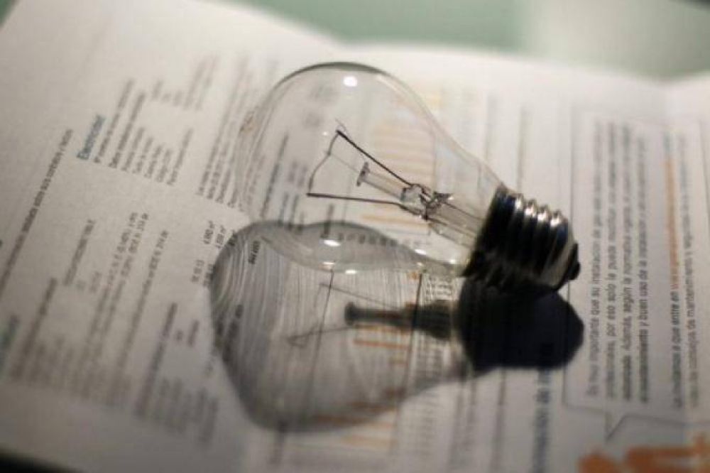 La justicia convoc� al gobierno y a la Defensor�a para analizar un tarifazo de luz �razonable�