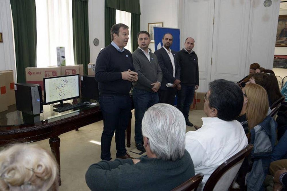 Informatizan los Centros de Atenci�n Primaria de Salud