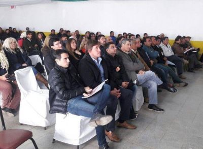 La participaci�n de Conti en un foro del bloquismo caus� malestar en el partido