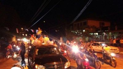 Caravana motorizada y serenata en la v�spera de Mar�a Auxiliadora