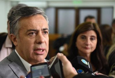 El Gobierno dice que si no hay reforma, habr� l�mites para intendentes