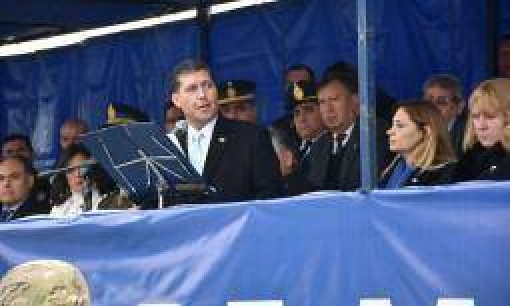 Casas dio luz verde para el desembarco de Gendarmer�a