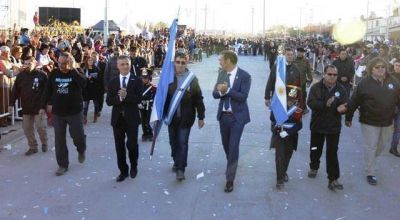 Calor popular en el fr�o 25 de Mayo
