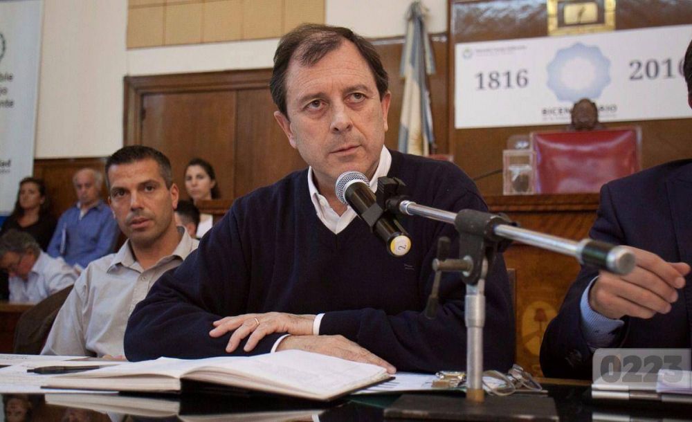 Schroeder: �Desde el 2012, se instal� un esquema de d�ficit continuo en el municipio�
