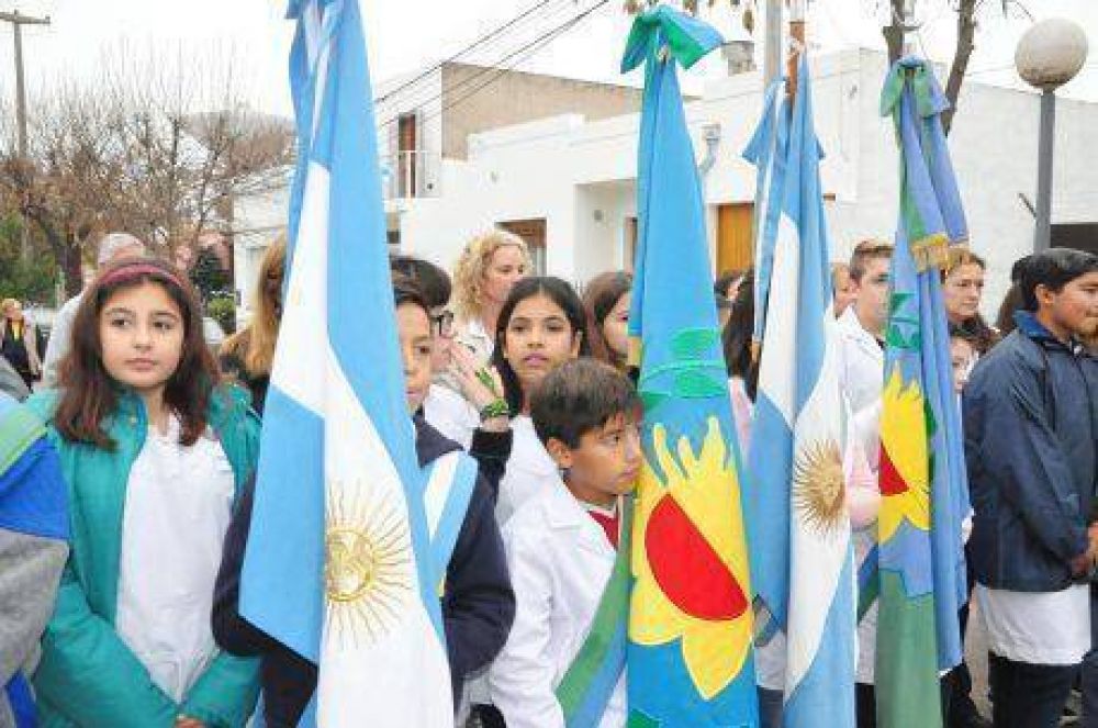 En el acto del 25 de Mayo en Trenque Lauquen instaron a �construir cotidianamente con el otro�