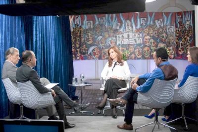 Cristina inicia una ronda de di�logo por sector para armar un acuerdo program�tico