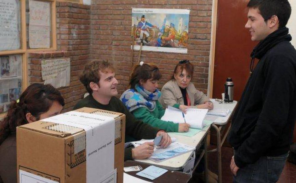 Los concejos comunales se aprestan a renovar la mitad de sus bancas