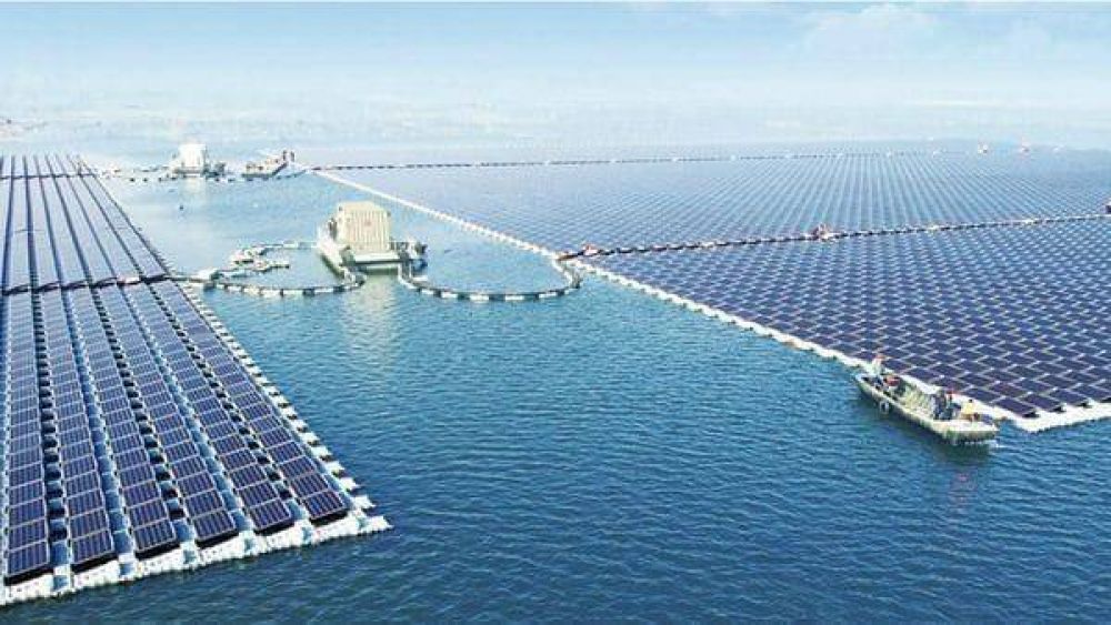 China inaugur� la planta flotante de energ�a solar m�s grande del mundo