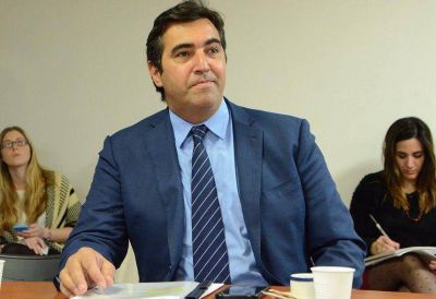 Hern�ndez dijo que el Gobierno provincial oculta los casos de dengue y tild� la actitud de �criminal�