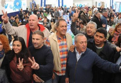 Scioli uni� a los tres protagonistas: en tierra de Massa le peg� a Macri y defendi� a Cristina