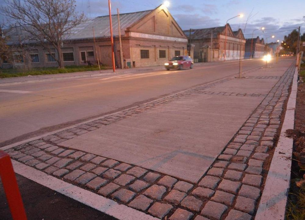 Se presentaron las mejoras realizadas en calle Donado, entre Chile y Brickman