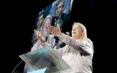 Con elogios a Vidal y cr�ticas a Cristina, Stolbizer busca evitar la polarizaci�n