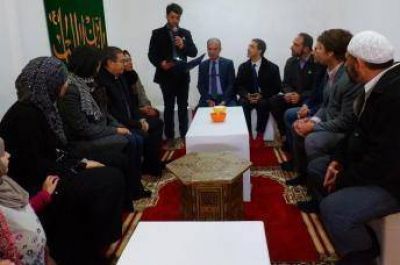 Embajadores �rabes visitaron al mezquita de La Rioja