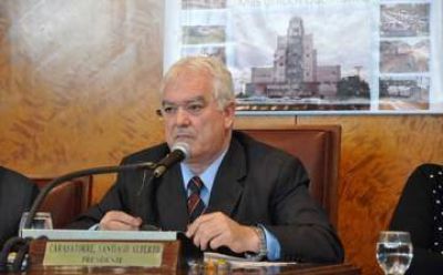 Carasatorre: �Que tengan los huevos suficientes para decir las cosas adentro del PJ y no afuera�
