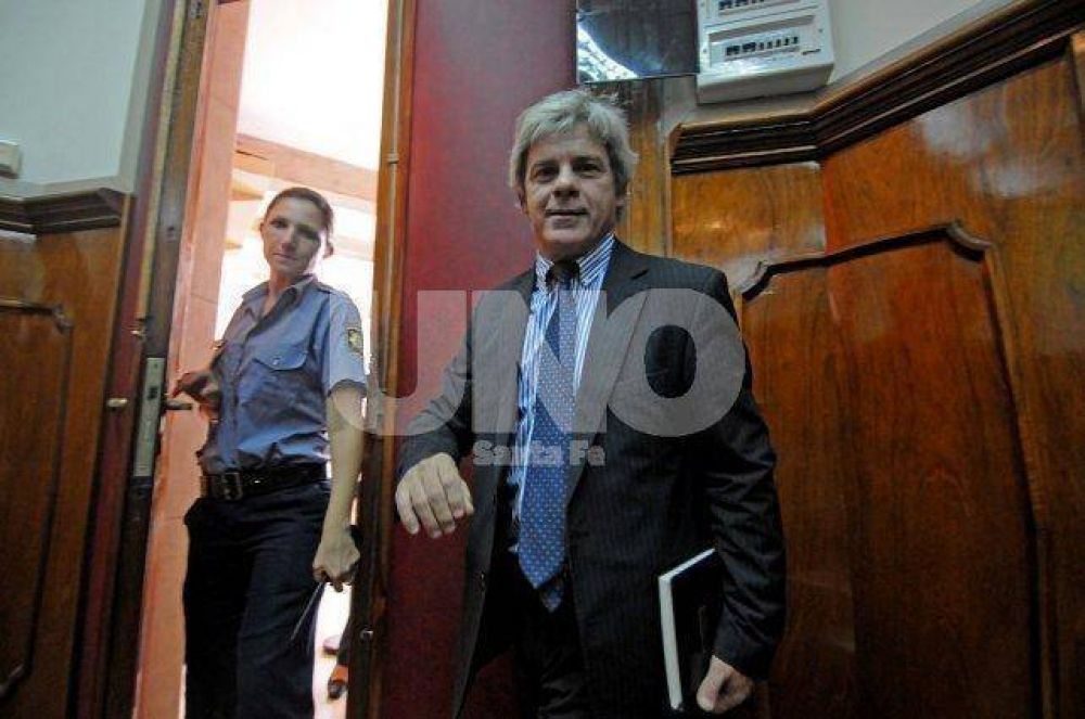 Por qu� acusan al procurador de la Corte, Jorge Barraguirre