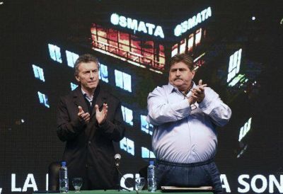 Macri elogi� un acuerdo para generar empleo