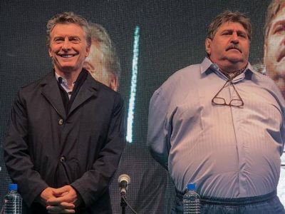 Mauricio Macri inaugur� junto a Ricardo Pignanelli un sanatorio de SMATA
