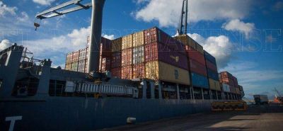 Intensifican gestiones para que empresas exporten a trav�s del Puerto local