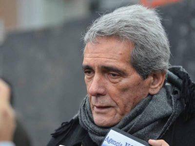Carlos Acu�a: �Para algunos ser� un problema, pero en un acuerdo todos cedemos algo�