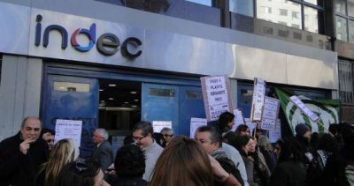 Exigen la reincorporaci�n de los 51 despedidos del Indec