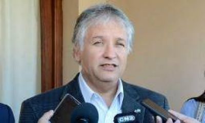 Bosetti neg� que se mantenga el bono de $1.500