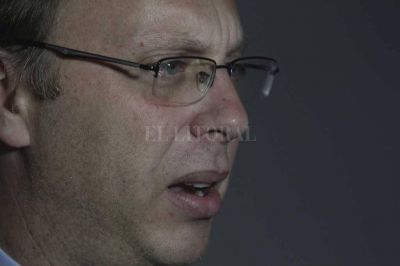 Santa Fe cerr� el primer trimestre con leve super�vit en sus cuentas