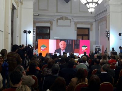 Lifschitz quiere abrir el debate sobre la Reforma de la Constituci�n