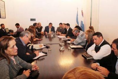 Paritaria estatal: �Estamos haciendo el m�ximo esfuerzo�, dijo el Secretario de Hacienda 