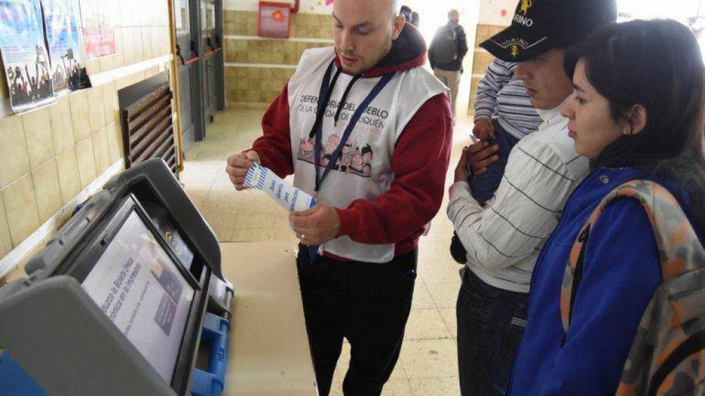 Pechi se ata a Macri para la elecci�n a concejales