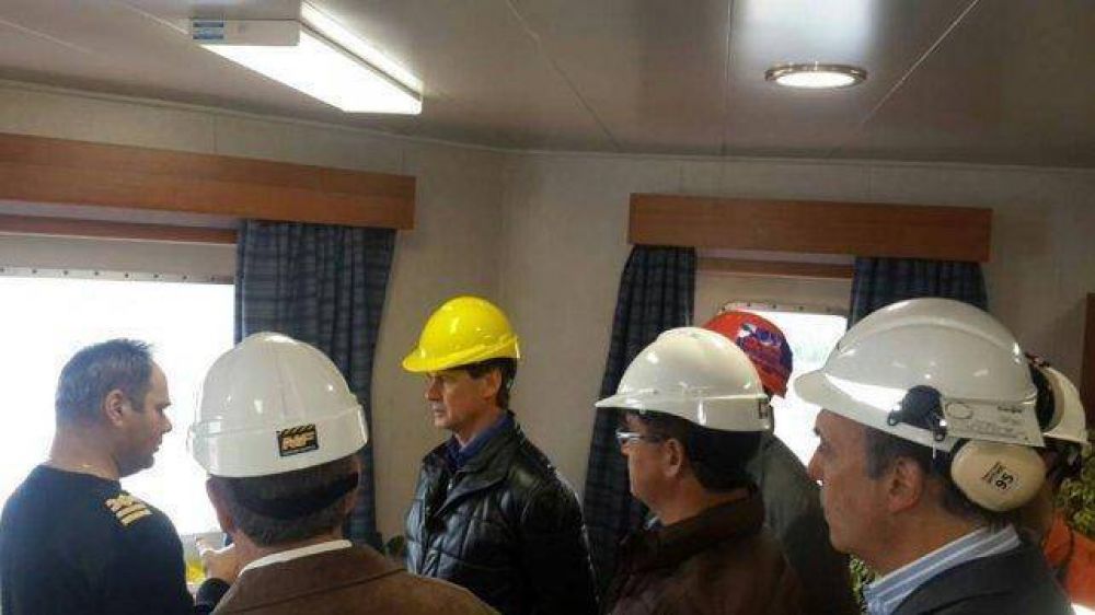 El Gobernador visit� Puerto Diamante en plena operatividad