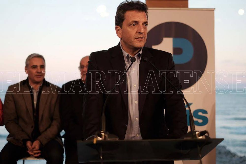 Massa: �Si no hay pol�ticas tributarias, el puerto no va a arrancar nunca�