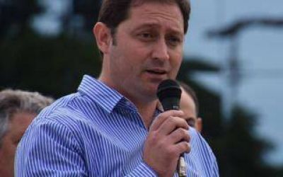 El intendente de Lincoln fue operado de urgencia y est� internado